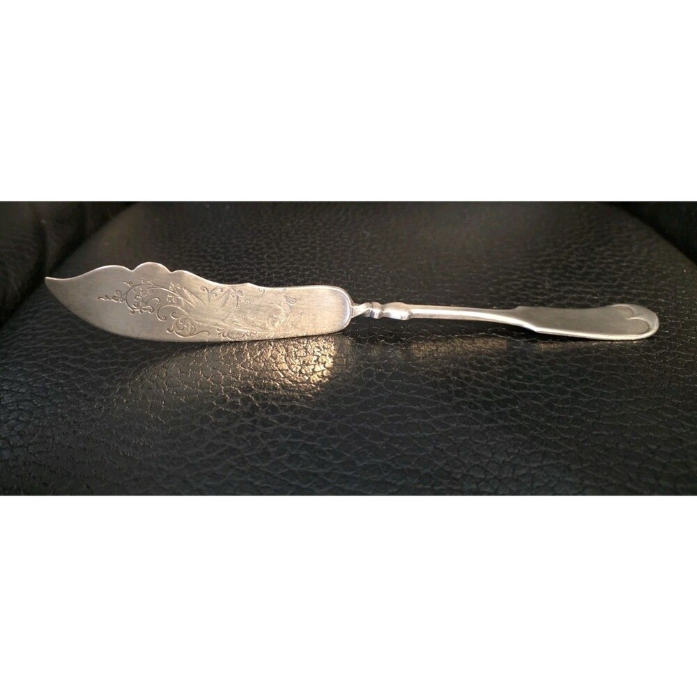 Rogers Bros Fiddle Tipped Cheese Butter Twist Knife Engraved Blade Chatcuterie